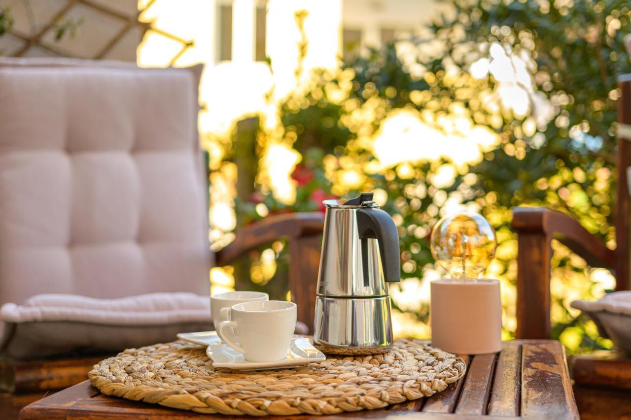 Studio Apartman Lilly With Private Parking In The Yard Of The House Πούλα Εξωτερικό φωτογραφία